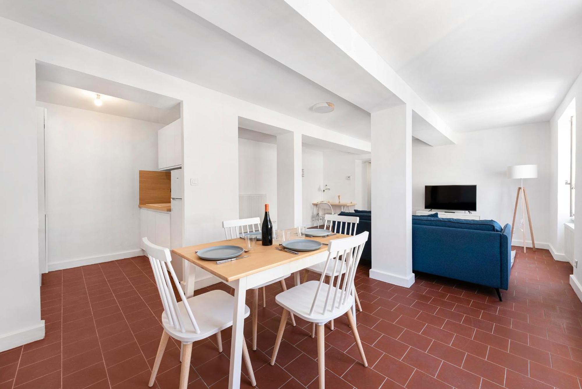 Les Colonnes - T3 - Bastide Apartment *